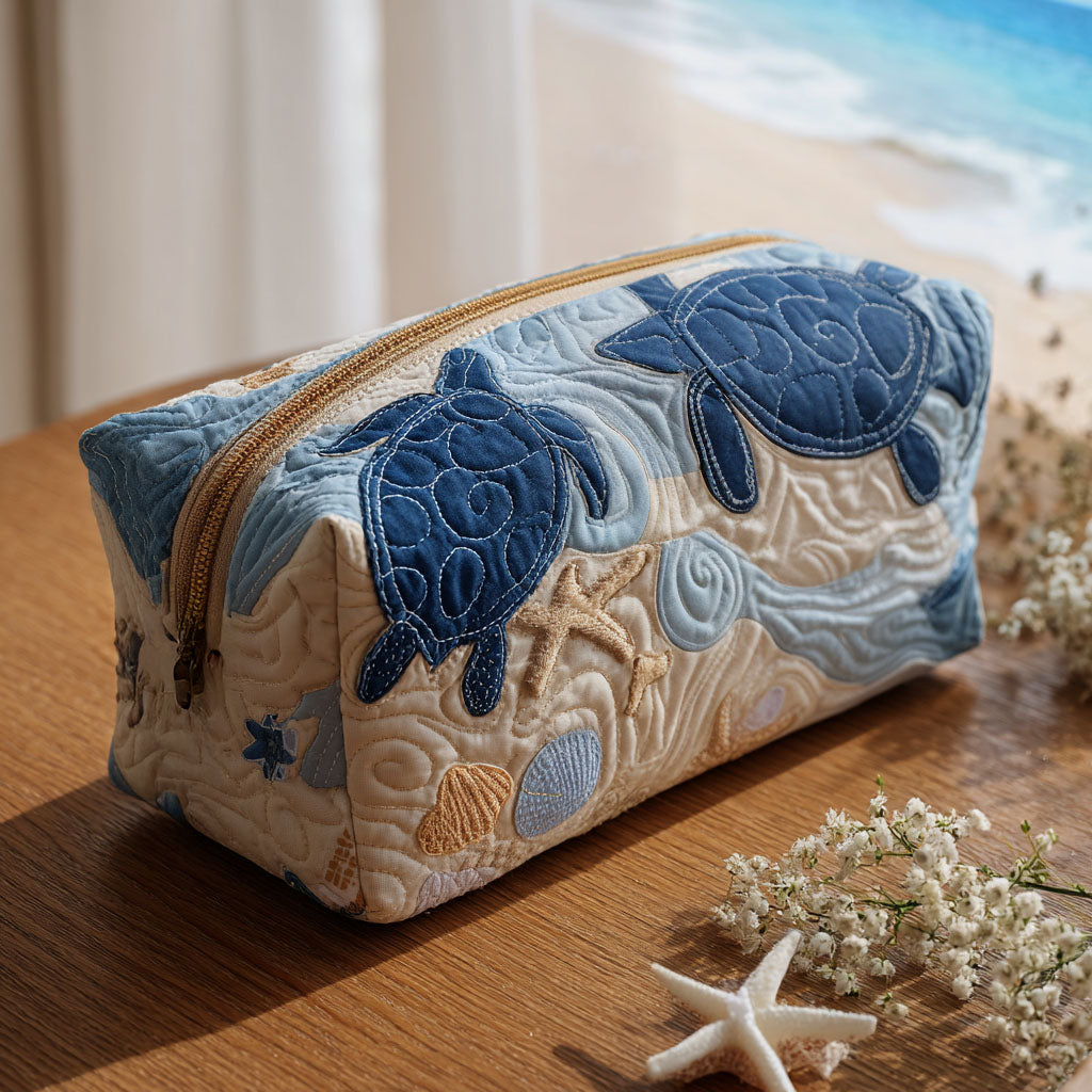 Gesteppte Kosmetiktasche mit blauen Muscheln NCU0PT9265