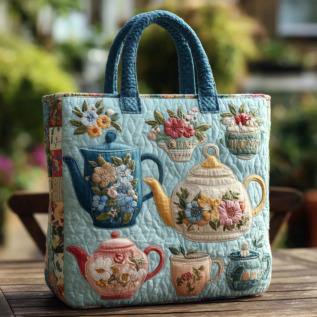 Quilted Tote Bag mit floralem Druck