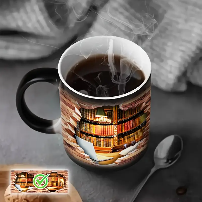 Keramiktasse mit magischem Bücherregal und Temperatureffekt