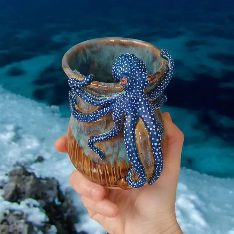Oktopus Becher