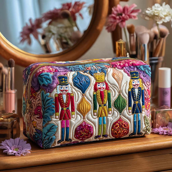 Gesteppte Kosmetiktasche mit Weihnachtssoldat NCU0PT9502
