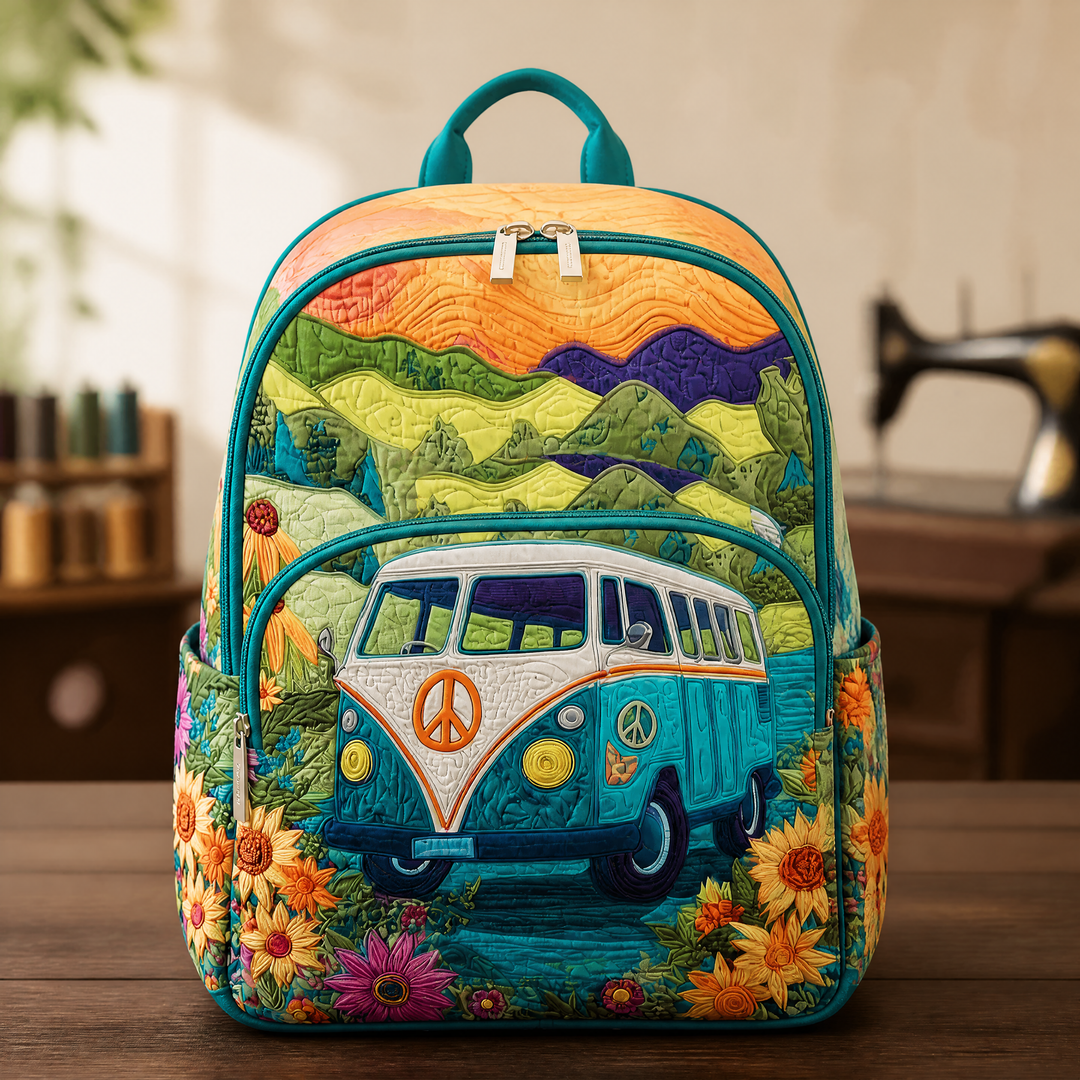 Gesteppter Rucksack mit Sonnenblumen und Bergen